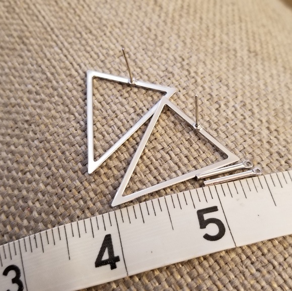Geometric Triangle Simple Silver Color Front Back - Picture 3 of 4